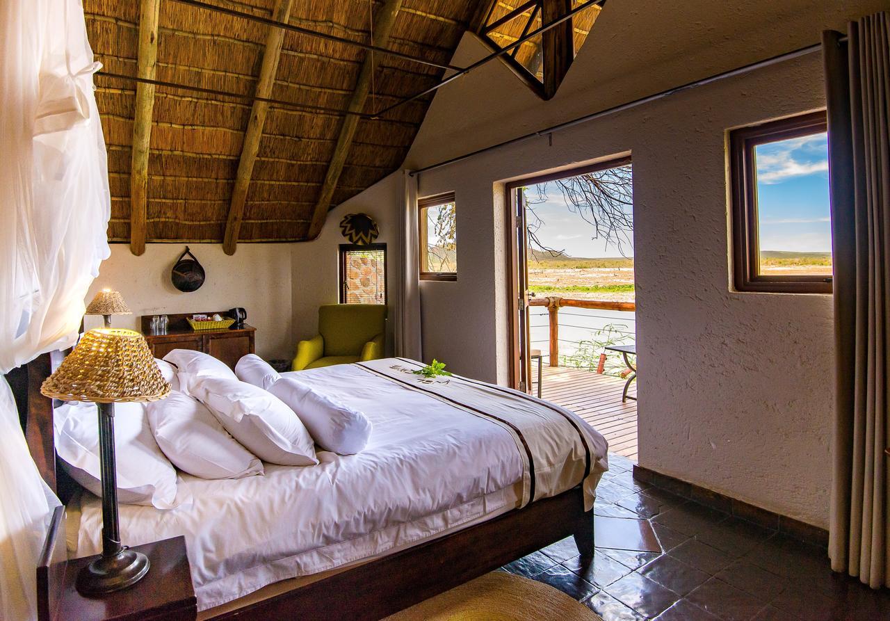 Tau Game Lodge Madikwe Game Reserve Exterior photo