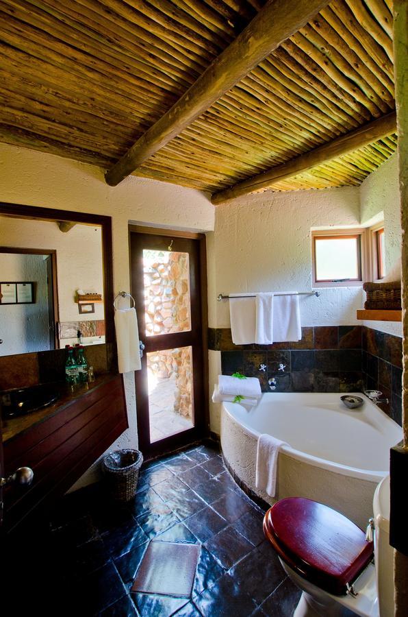 Tau Game Lodge Madikwe Game Reserve Exterior photo