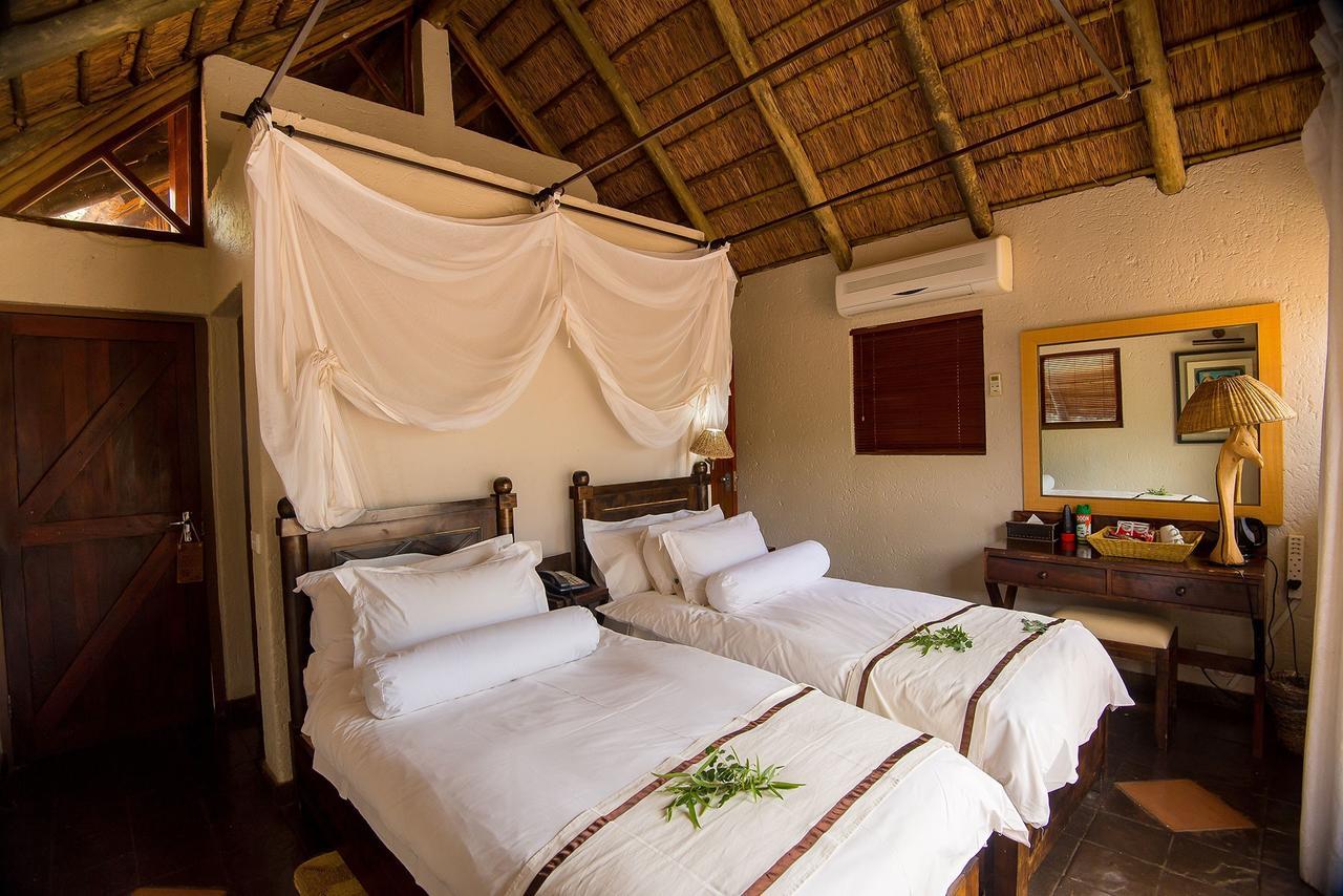 Tau Game Lodge Madikwe Game Reserve Exterior photo