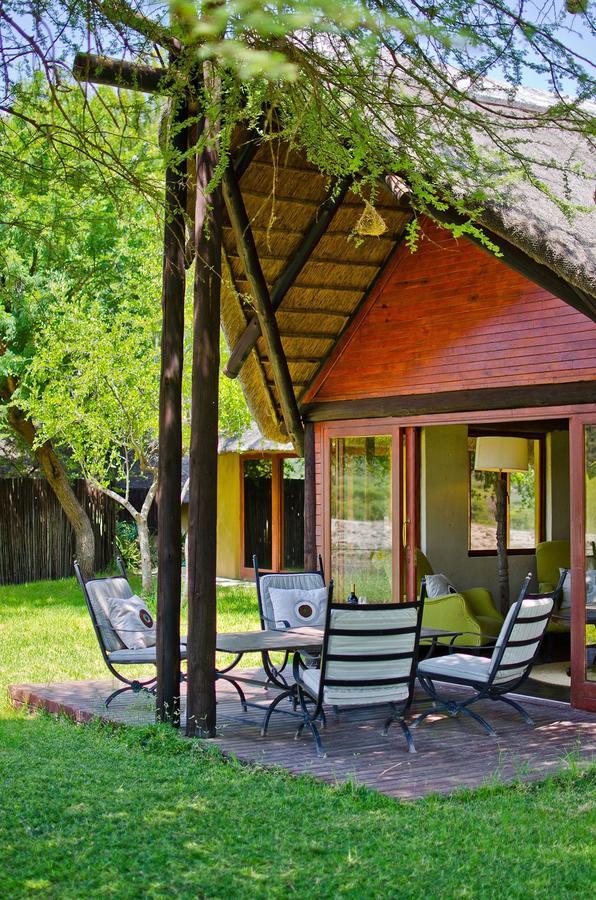 Tau Game Lodge Madikwe Game Reserve Exterior photo