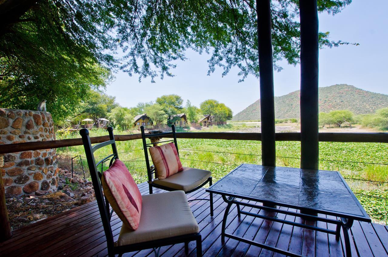 Tau Game Lodge Madikwe Game Reserve Exterior photo