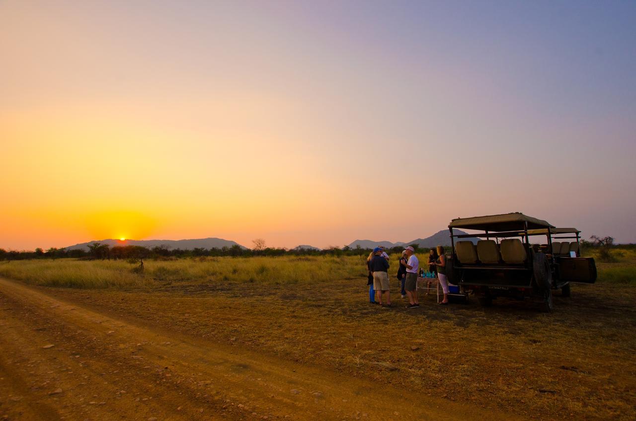 Tau Game Lodge Madikwe Game Reserve Exterior photo