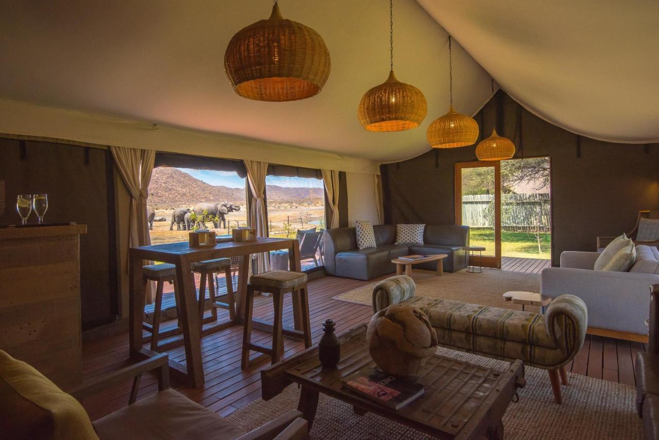 Tau Game Lodge Madikwe Game Reserve Exterior photo